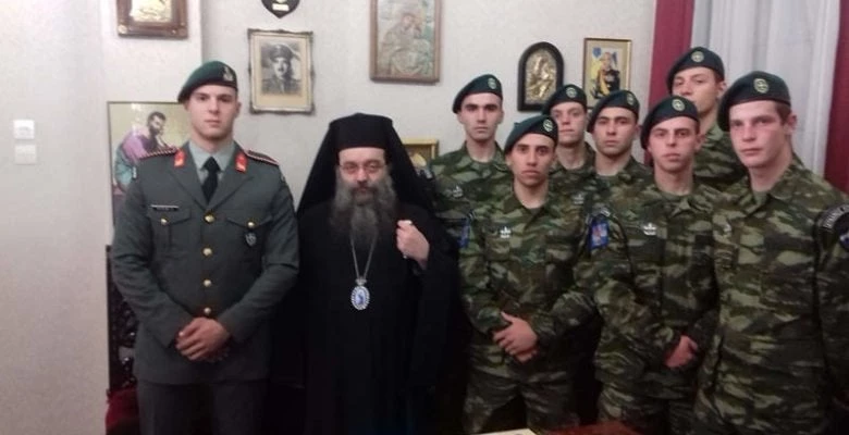 Οι Καταδρομείς της 3ης ΜΑΚ και του 228 Τ.Ε τα είπαν στο Δεσπότη: «Να ξέρετε πως τα νησιά ποτέ κανείς δεν θα τα Μαγαρίσει»